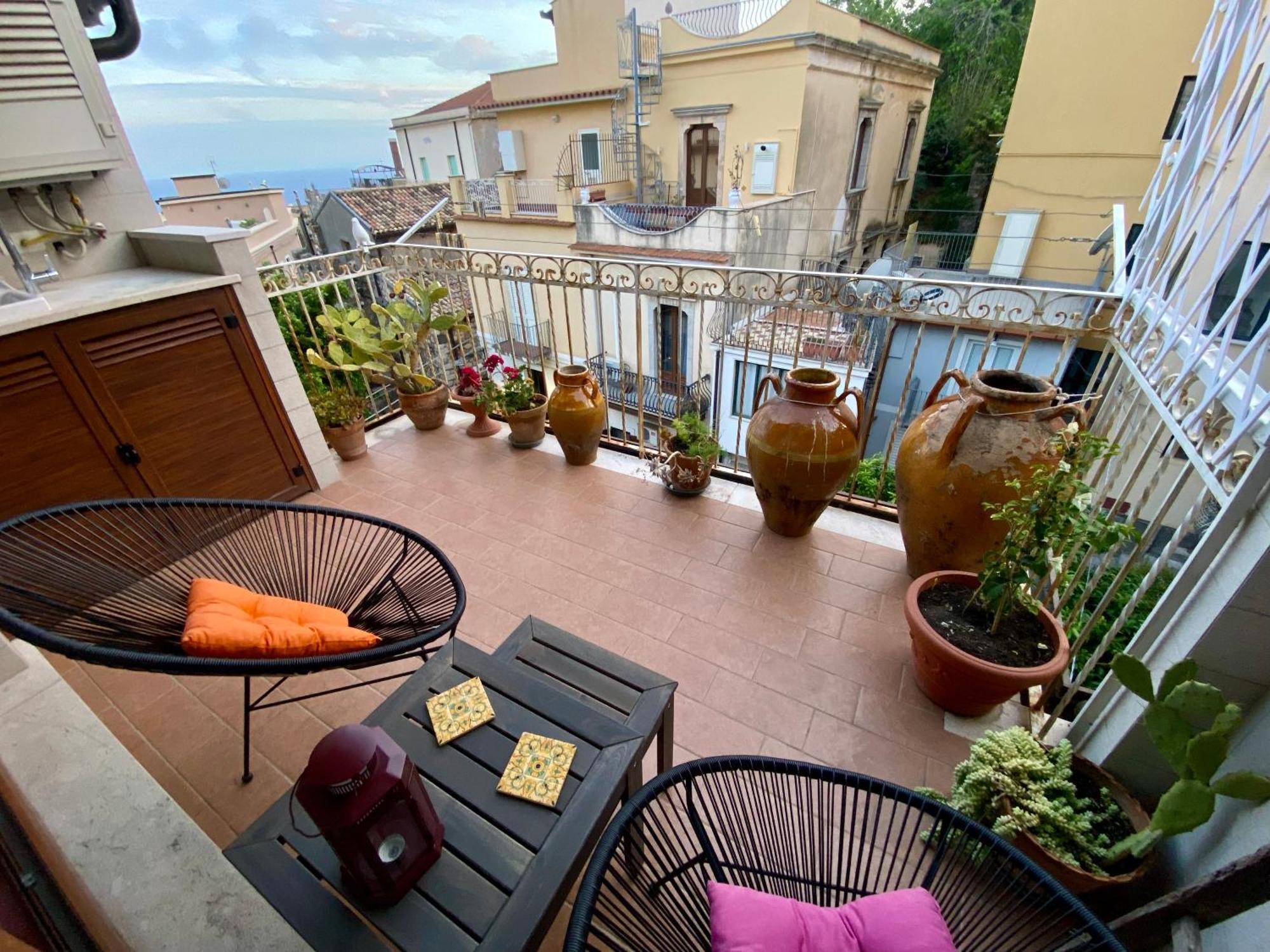 Sole Apartment Taormina Buitenkant foto