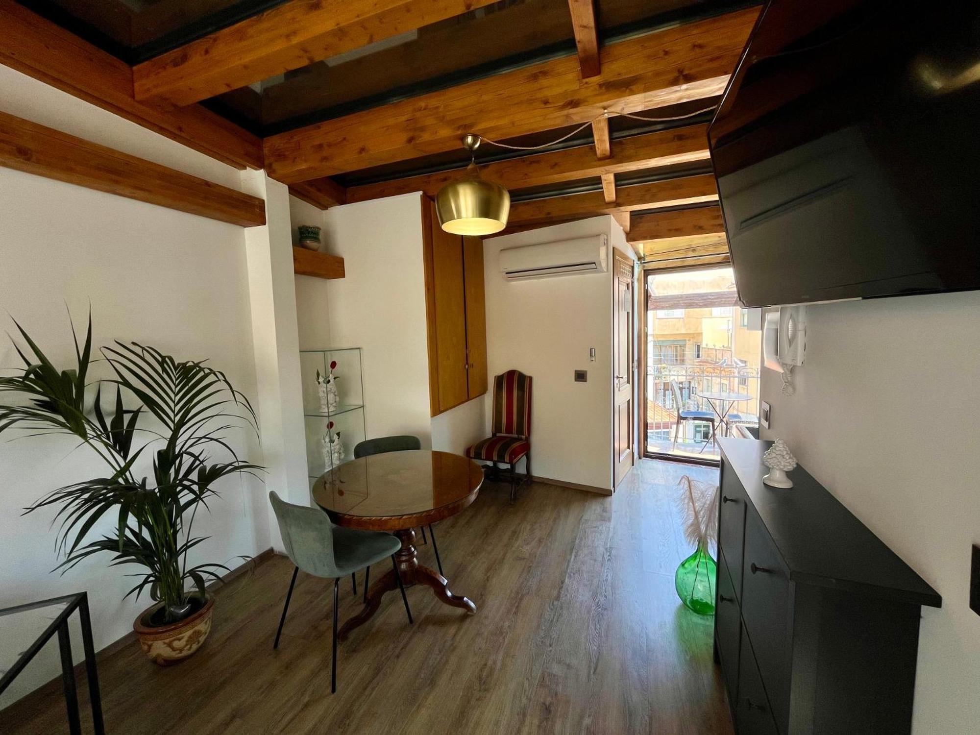 Sole Apartment Taormina Buitenkant foto